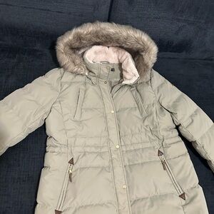 Ralph Lauren Khaki Green Puffer Jacket with Faux Fur Trim Detachable Hood.
